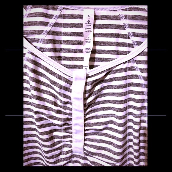 Lululemon Reversible LS Snap Front Top (6) RARE! (XTRA PICS!) See original List - Picture 2 of 8